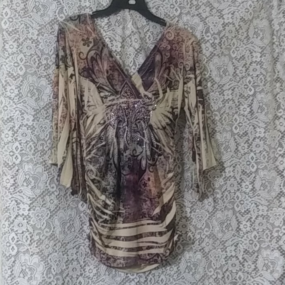 I'm selling decorated the shirt